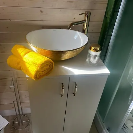 Tiny House U Jelena, Hot Tub * Trutnov