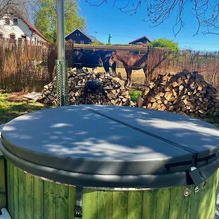 Dom wakacyjny Tiny House U Jelena, Hot Tub *