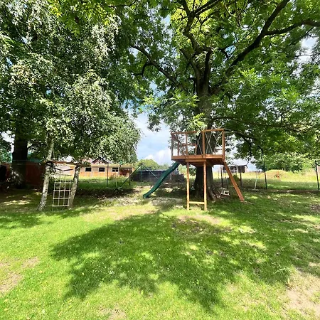 Tiny House U Jelena, Hot Tub بيت للعطل